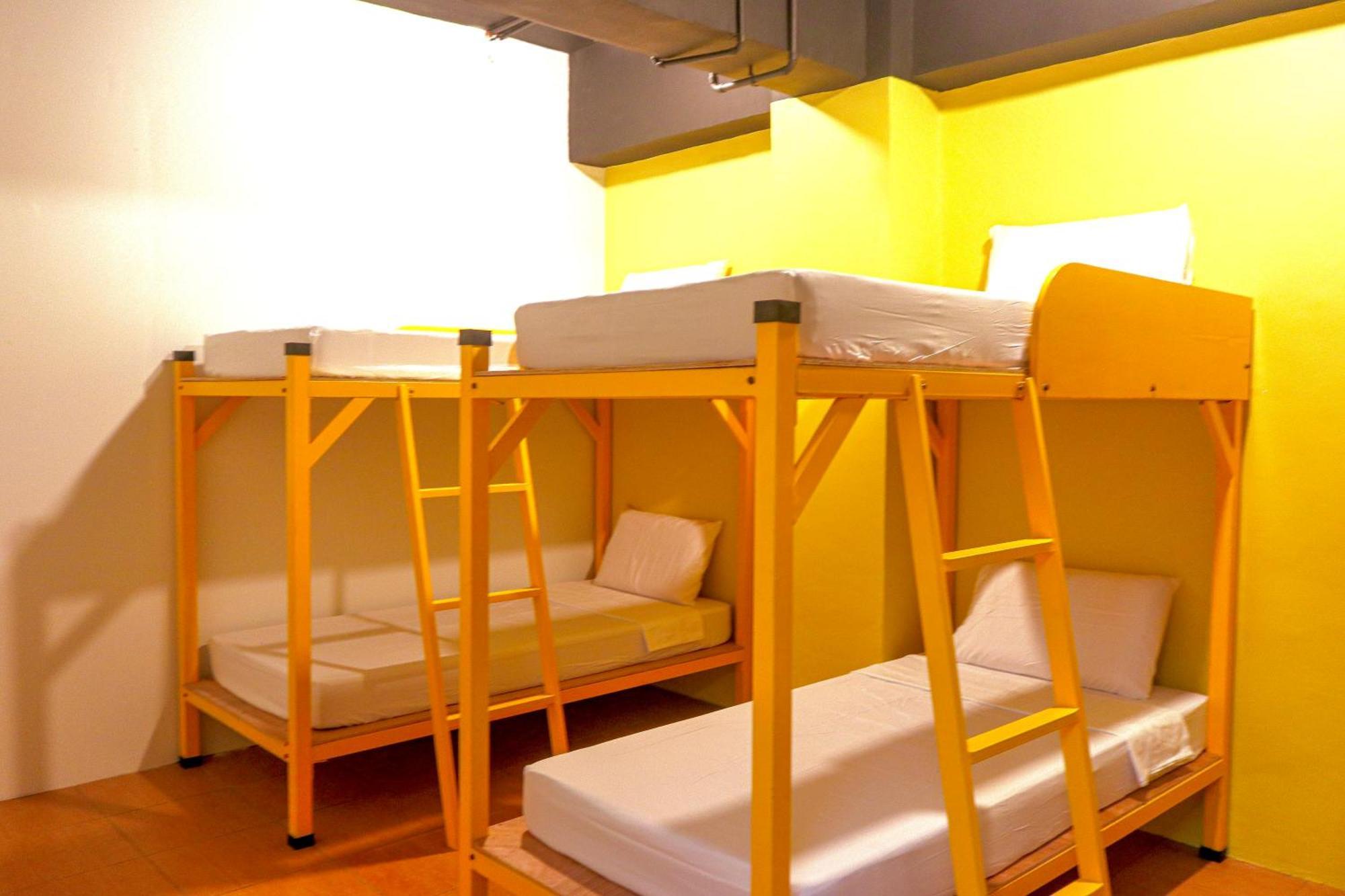 Cheese Hostel Manila Makati City Екстериор снимка