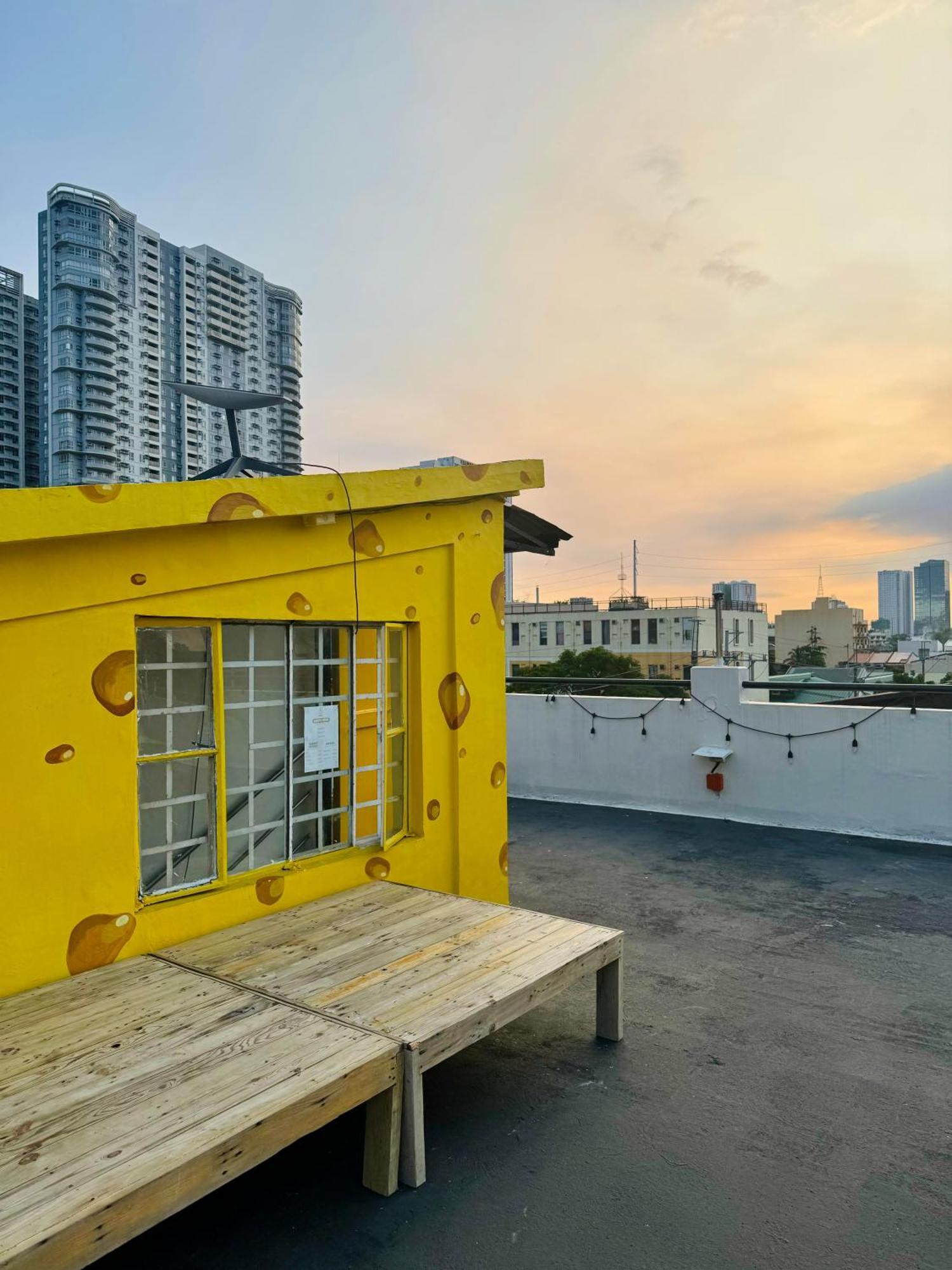 Cheese Hostel Manila Makati City Екстериор снимка