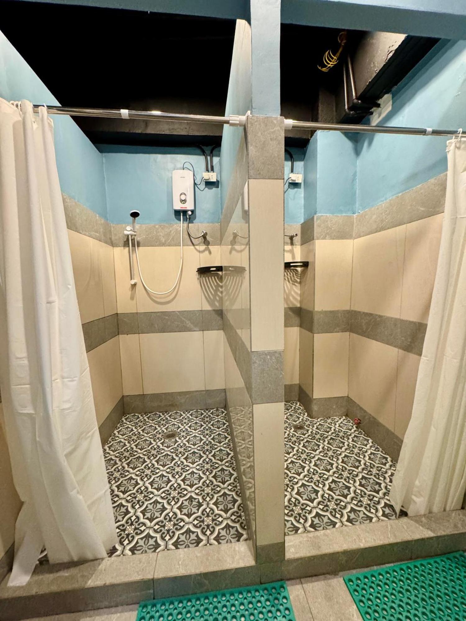 Cheese Hostel Manila Makati City Екстериор снимка